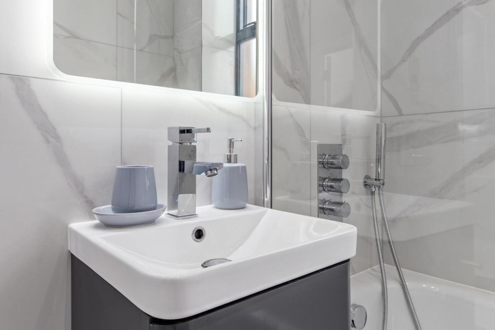 Sercasa - Kingston Upon Thames *